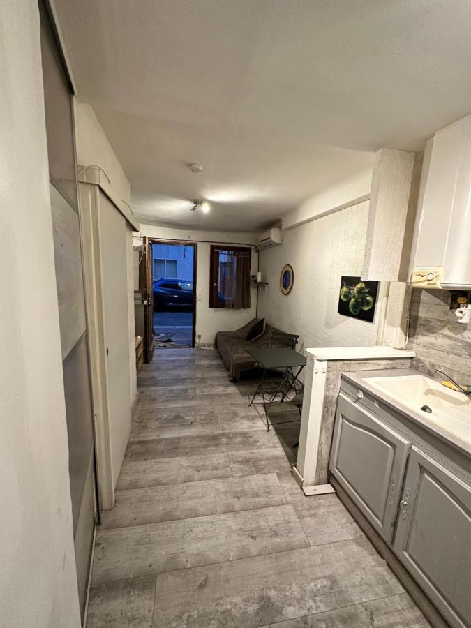 Centre De Sete, Meuble, Climatise A 5 Minutes Des Plages Apartment